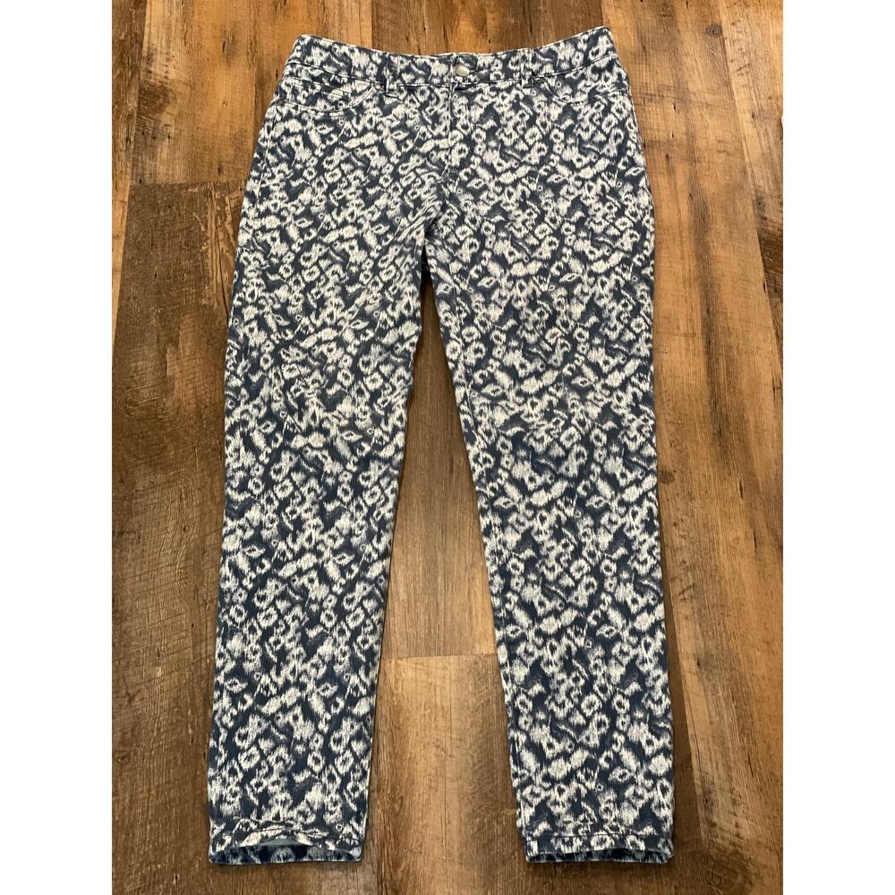 Chico's Platinum Artic animal print jeggings size Chicos sz 1 / US 8/ Med